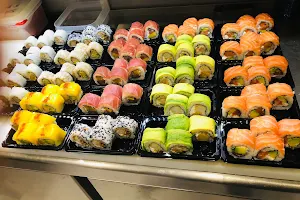 Osaka Sushi and Poke,Takeaway image