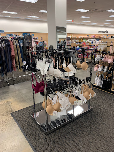 Department Store «Nordstrom Rack White Plains», reviews and photos, 3 City Pl, White Plains, NY 10601, USA