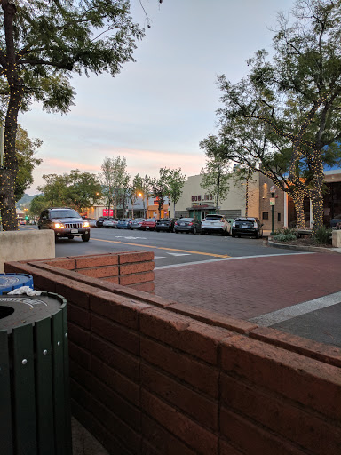 Shopping Mall «Montrose Shopping Park Association», reviews and photos, 3808 Ocean View Blvd, Montrose, CA 91020, USA