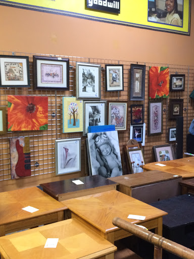 Thrift Store «Goodwill», reviews and photos, 1795 Sunshadow Dr, Casselberry, FL 32806, USA
