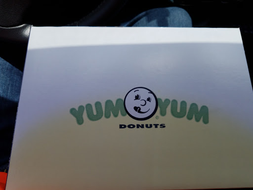 Donut Shop «Yum Yum Donuts», reviews and photos, 8139 W Manchester Ave, Playa Del Rey, CA 90293, USA