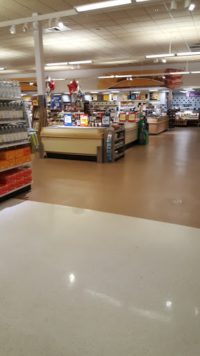 Grocery Store «Super Stop & Shop», reviews and photos, 72 Newtown Rd, Danbury, CT 06810, USA