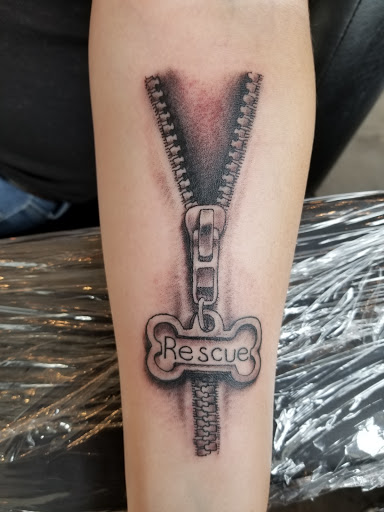 Tattoo Shop «Hand And Eye Tattoo», reviews and photos, 2716 Atwood Ave, Madison, WI 53705, USA