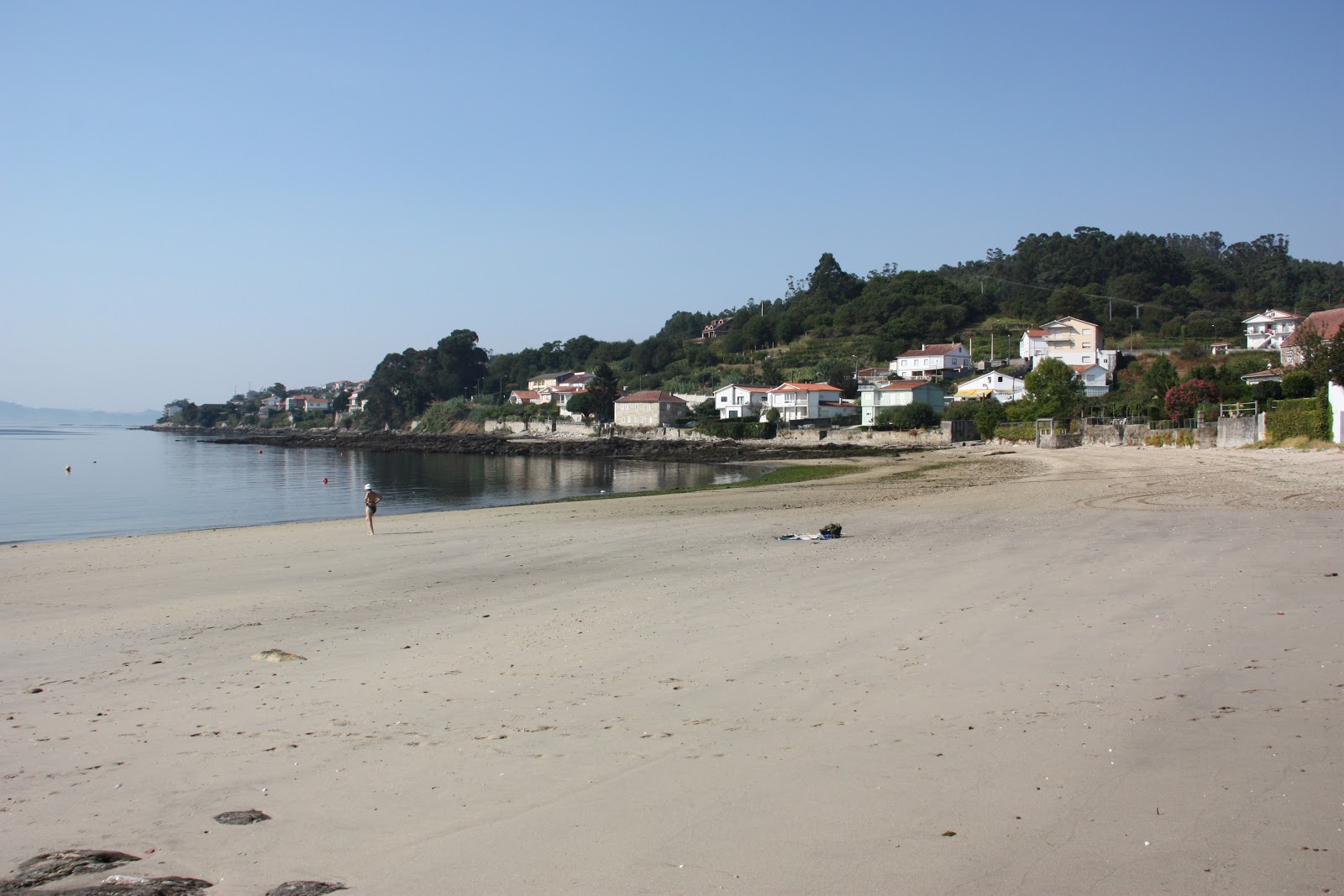 Fotografie cu Praia Samieira cu nivelul de curățenie in medie