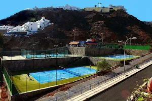 Tenis Island image