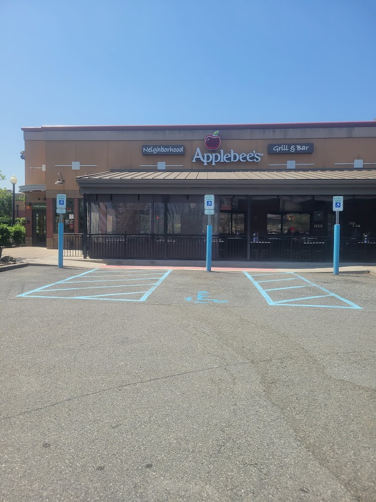 Applebee's Grill + Bar 07014