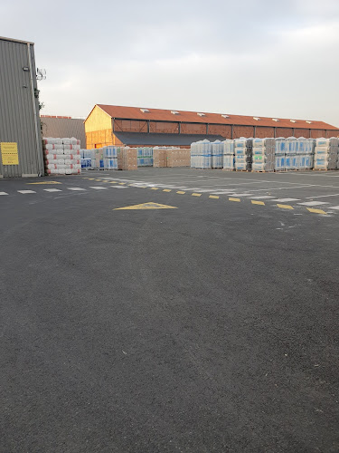 Magasin de materiaux de construction LiTT Saint-Pierre-des-Corps