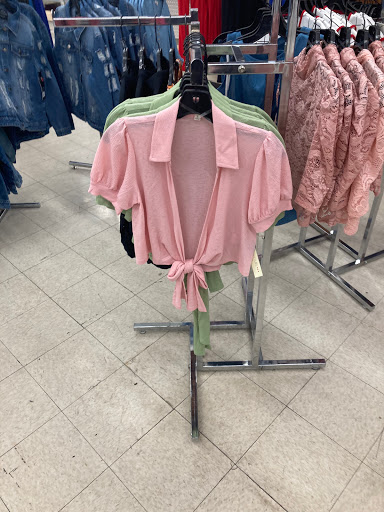 Clothing Store «Gen X Clothing», reviews and photos, 779 Peoria St, Aurora, CO 80011, USA