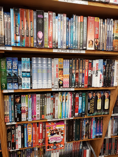 Book Store «Half Price Books», reviews and photos, 3185 Princeton Rd, Hamilton, OH 45011, USA