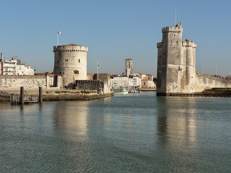 A l'ombre de l'Albizia - La Rochelle- Aytré- Gîte grande capacité à Aytré (Charente-Maritime 17)