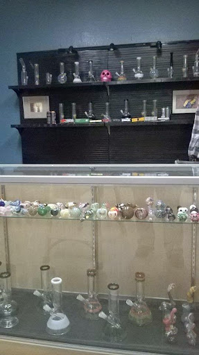 Tobacco Shop «Collective Glass Smoke Shop», reviews and photos, 3616 McRae Blvd #2, El Paso, TX 79925, USA