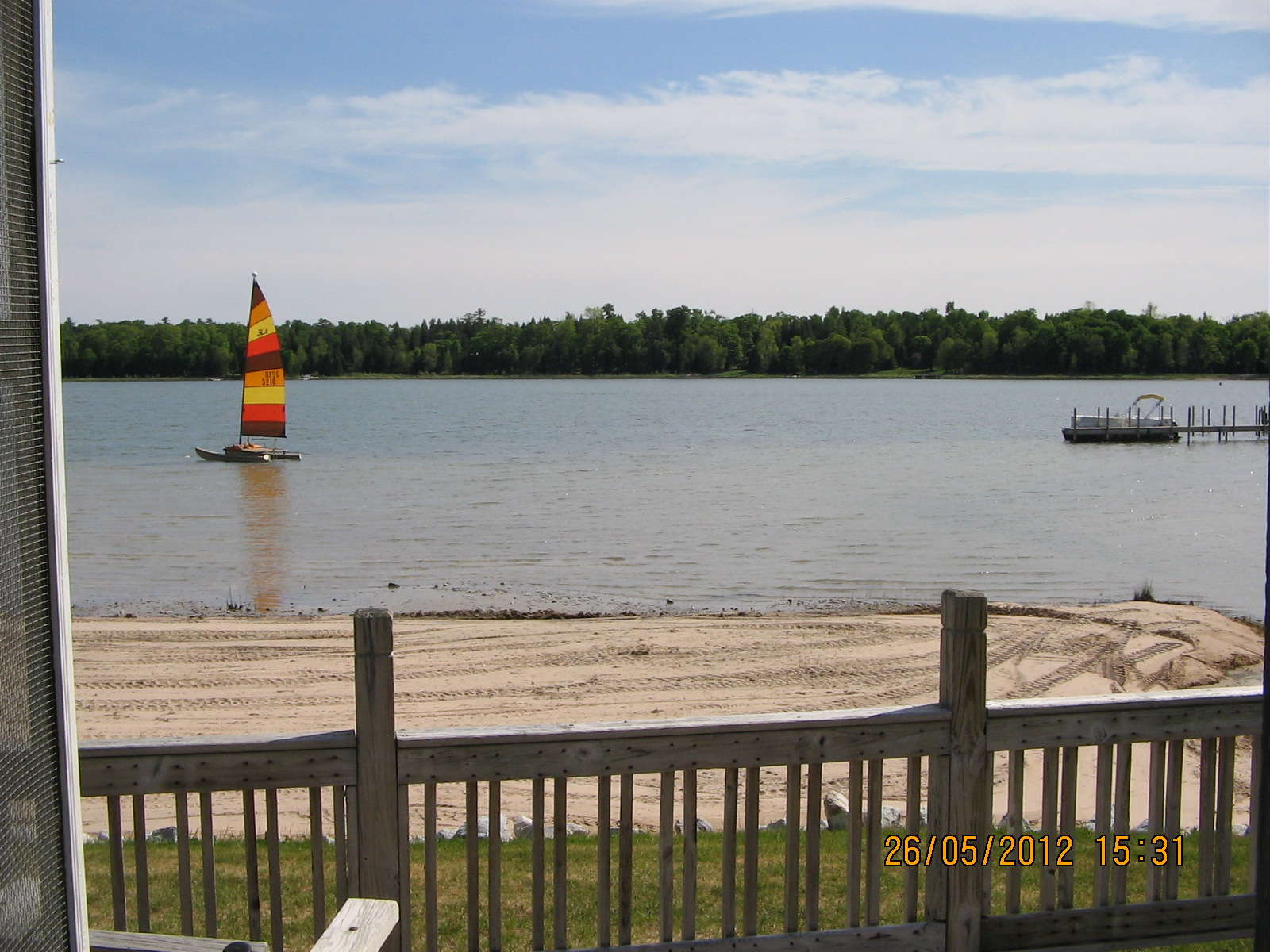Island View Resort Beach的照片 带有直岸