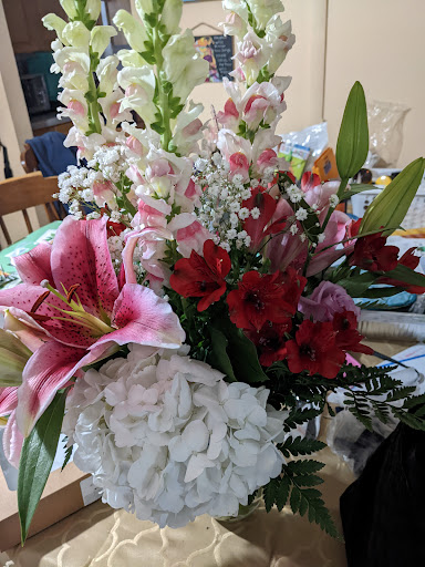 Florist «Kikilis Florist», reviews and photos, 417 S Pinellas Ave, Tarpon Springs, FL 34689, USA