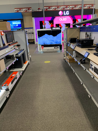 Electronics Store «Best Buy», reviews and photos, 1632 Stringtown Rd, Grove City, OH 43123, USA