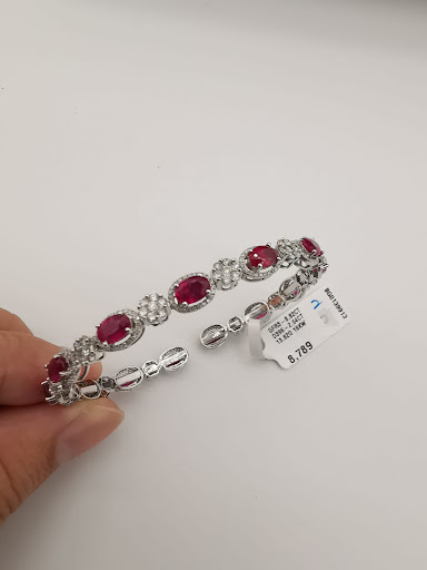 Jewelry Store «Studio Jewelers», reviews and photos, 2240 Bartow Ave, Bronx, NY 10475, USA