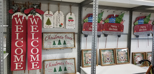 Home Goods Store «Tuesday Morning», reviews and photos, 1171 Maryland Ave, Hagerstown, MD 21740, USA