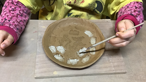 Cours de poterie Atelier Terres de miel Vay