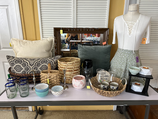 Thrift Store «KARM Stores», reviews and photos, 10612 Kingston Pike, Knoxville, TN 37922, USA