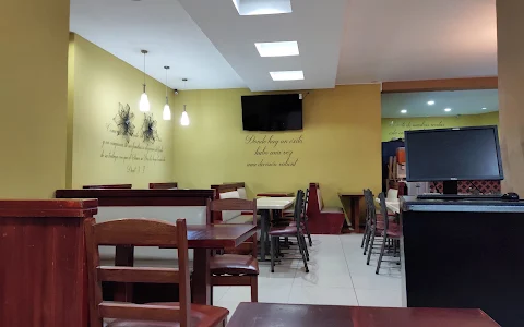 El Éxito Restaurante image