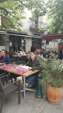 Atmosphère du Restaurant français Auberge Du Planet à Entrevaux - n°4