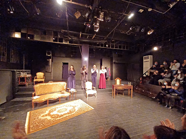 Θέατρο Βαφείο - Λάκης Καραλής