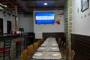 Delicias Honduras bar cafetería image