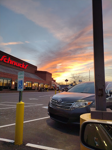 Grocery Store «Schnucks», reviews and photos, 4500 W Lloyd Expy, Evansville, IN 47712, USA