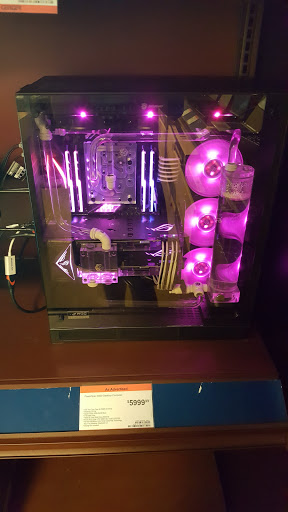 Computer Store «Micro Center», reviews and photos, 11755 Mosteller Rd, Sharonville, OH 45241, USA