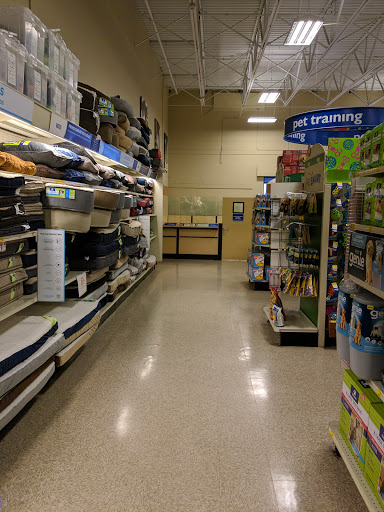 Pet Supply Store «PetSmart», reviews and photos, 2200 E Lohman Ave, Las Cruces, NM 88001, USA