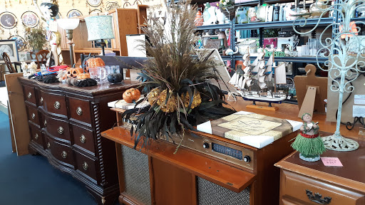 Thrift Store «Slightly Used Resale Shop», reviews and photos, 6645 Baker Blvd, Richland Hills, TX 76118, USA