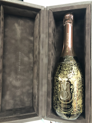 Liquor Store «Liquor City USA», reviews and photos, 965 Richmond Ave # F, Staten Island, NY 10314, USA