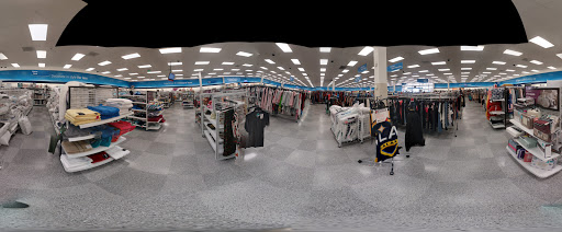 Clothing Store «Ross Dress for Less», reviews and photos, 723 Rio Rancho Rd, Pomona, CA 91766, USA