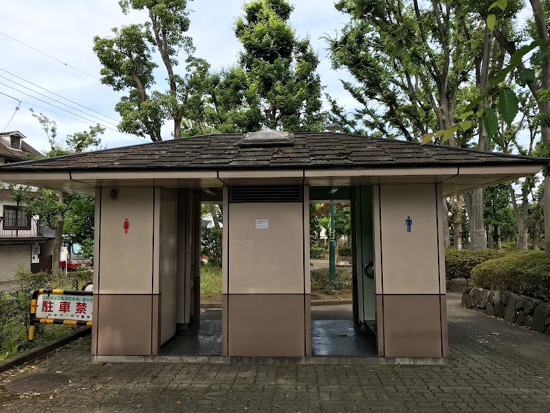 晴見町公園 公衆トイレ