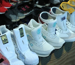 Holykickz Premium Shoes Laundry (Wash Shoes Bags Bogor) photo