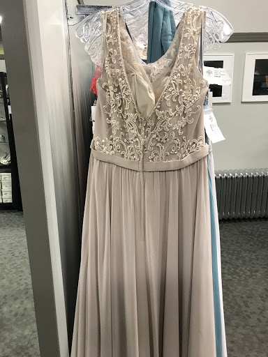 Bridal Shop «The Wedding Tree», reviews and photos, 418 Main St, La Crosse, WI 54601, USA