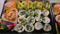 Plats et boissons du Restaurant de sushis Mon Coin d'Asie - Les nems ont du sushi à se faire... à Agen - n°3