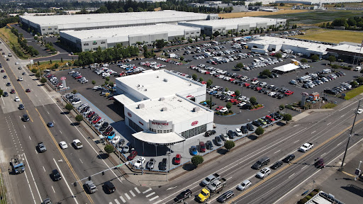 Kia Dealer «Weston Kia», reviews and photos, 22309 SE Stark St, Gresham, OR 97030, USA