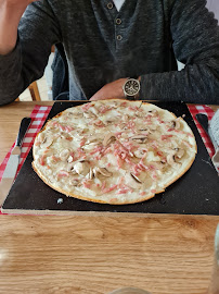 Tarte flambée du Restaurant La Manoline à Ribeauvillé - n°4