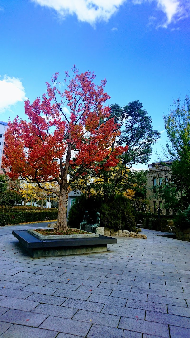 イーストコート6番街公園