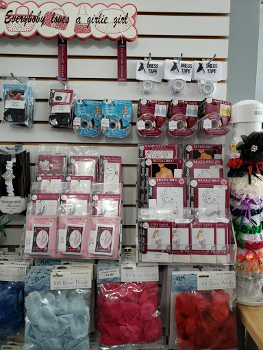 Bridal Shop «Spring Lake Bridal», reviews and photos, 616 E Savidge St B, Spring Lake, MI 49456, USA
