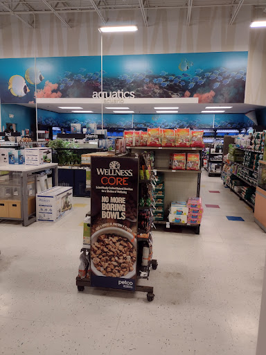 Pet Supply Store «Petco Animal Supplies», reviews and photos, 3680 Spencer Hwy, Pasadena, TX 77504, USA