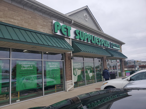 Pet Supply Store «Pet Supplies Plus», reviews and photos, 180 N Randall Rd, North Aurora, IL 60542, USA