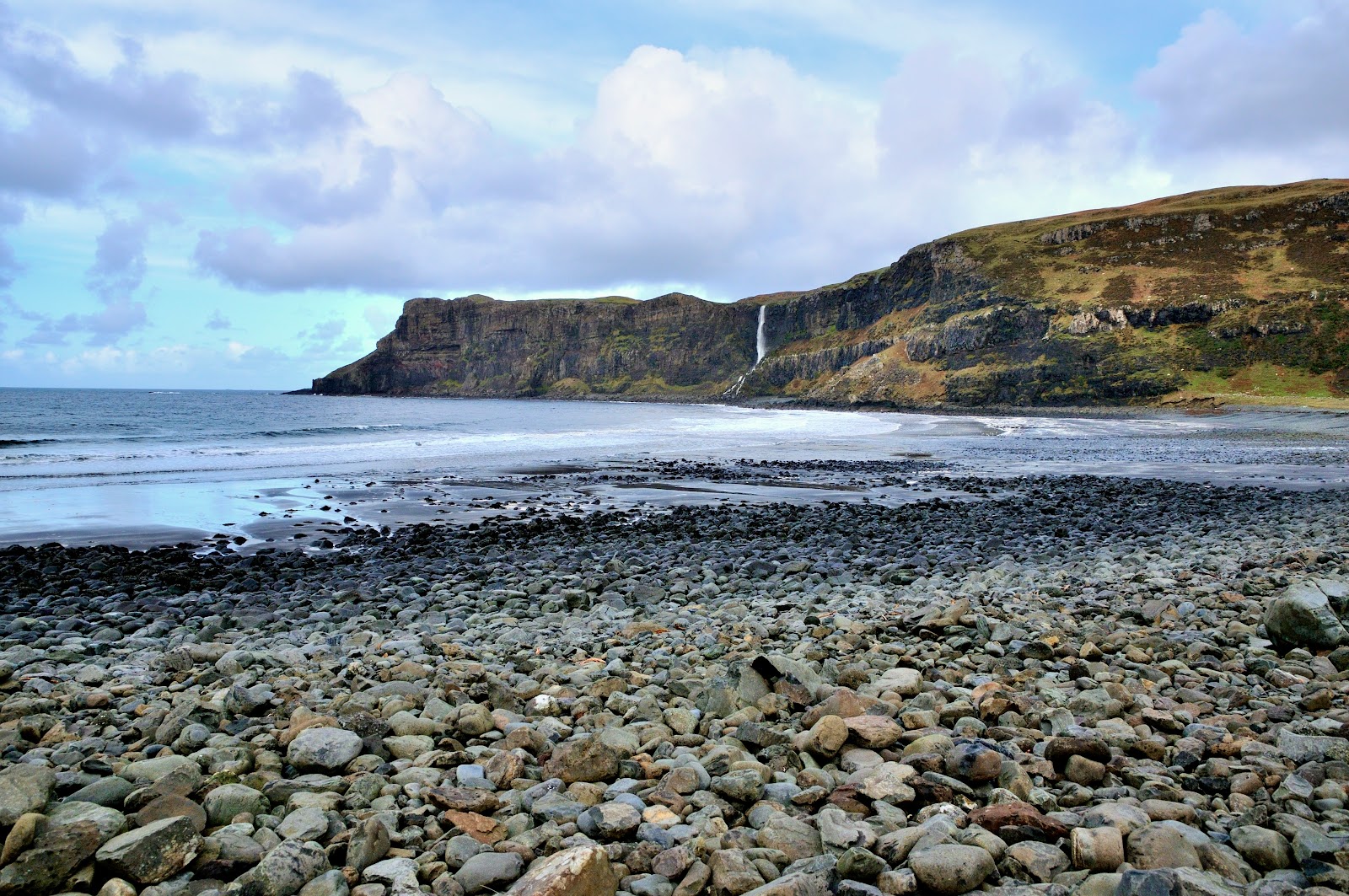 Valokuva Talisker Bay Beachista. villi alue