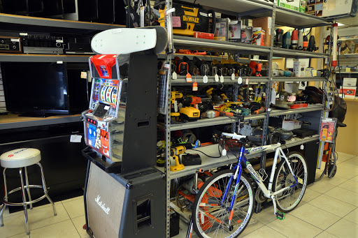 Pawn Shop «American Pawn», reviews and photos, 10045 Belvedere Rd, Royal Palm Beach, FL 33411, USA