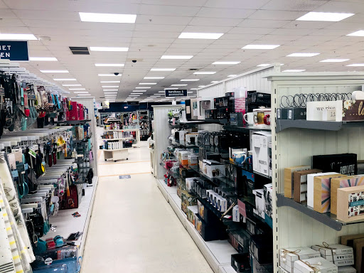 Department Store «Marshalls», reviews and photos, 9033 Columbus Pike, Lewis Center, OH 43035, USA