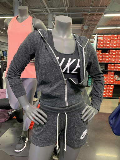 Sporting Goods Store «Nike Factory Store», reviews and photos, 810 Bergen Town Center #37, Paramus, NJ 07652, USA