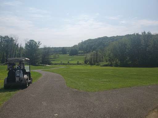 Golf Course «Apple Greens Golf Course», reviews and photos, 161 South St, Highland, NY 12528, USA