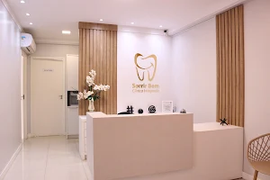 Sorrir Bem Clínica Integrada Dentista em Rio do Sul - Prótese e implante, Facetas, lentes de contato e aparelhos dentários image
