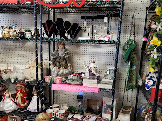 Keepers Corner LLC - Antique, Craft and Collectible Mall