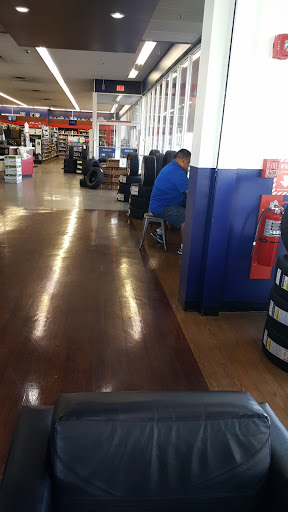 Auto Parts Store «Pep Boys Auto Parts & Service», reviews and photos, 3933 W Hillsborough Ave, Tampa, FL 33614, USA